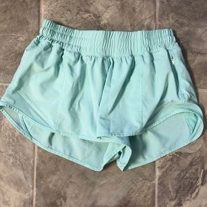 Lululemon Mint Hotty Hot II shorts 2.5” inseam